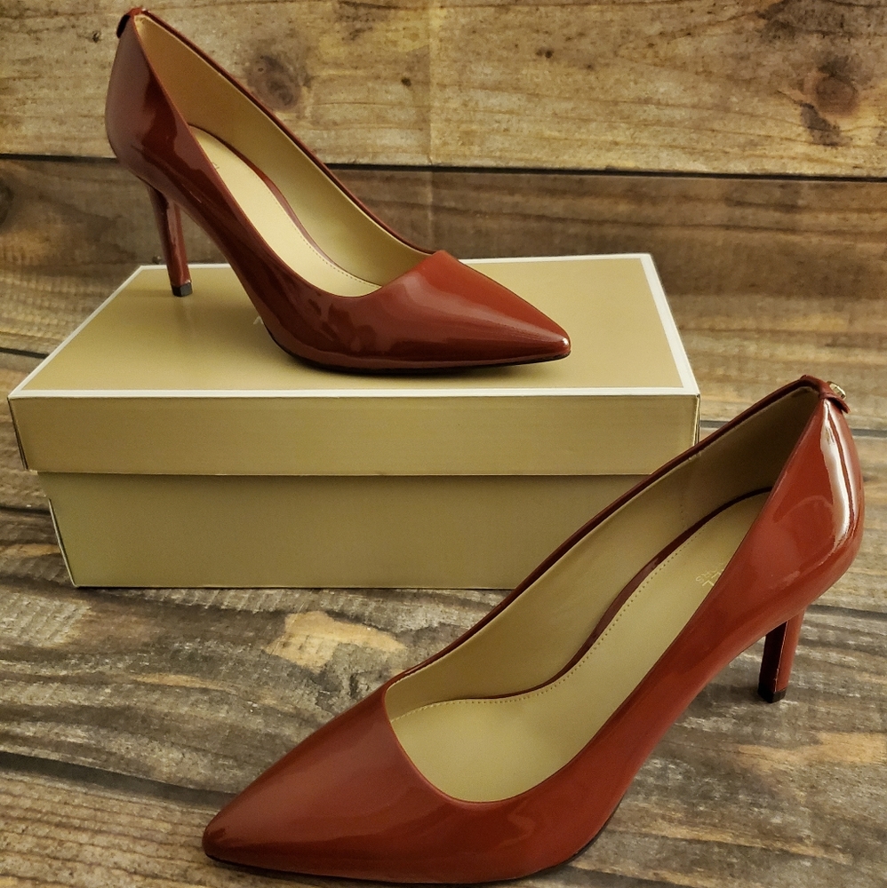 Michael Kors Dorothy Flex Pump Patent